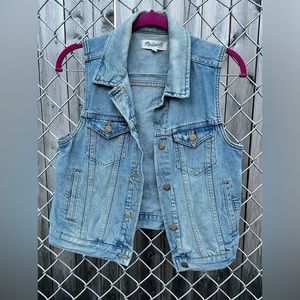 Madewell Denim Vest Size M Light Wash